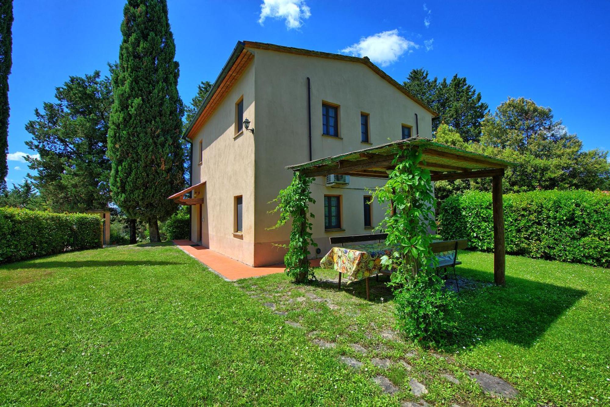Villa Picchio By Posarellivillas Volterra Exterior photo